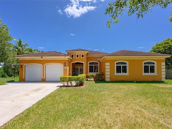 2nd image of 20562 SW 324th St