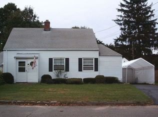 92 Wilmot Rd, Hamden, CT 06514