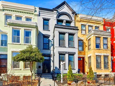310 7th St NE, Washington, DC, 20002