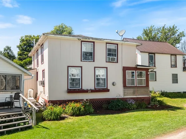5025 Lake Rd #21, Williamson, NY 14589
