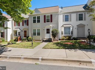 10511 Smithy Ct, Gaithersburg, MD 20878