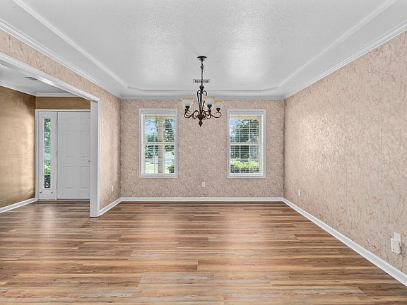 4th image of 393 County Road 371