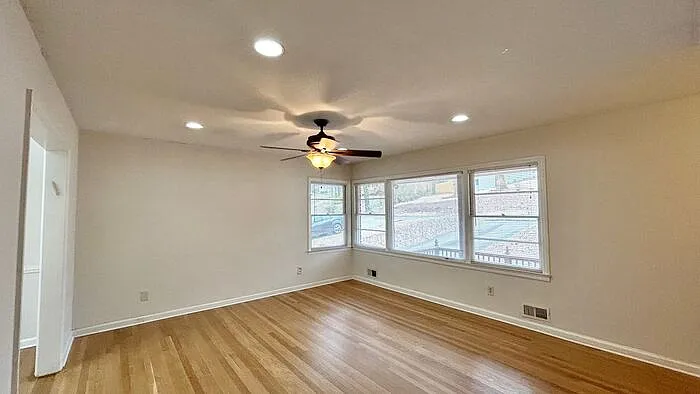 1476 Lively Ridge Rd NE — Photo 9