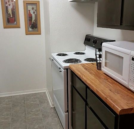 5th image of 6014 NW 23rd St APT 8