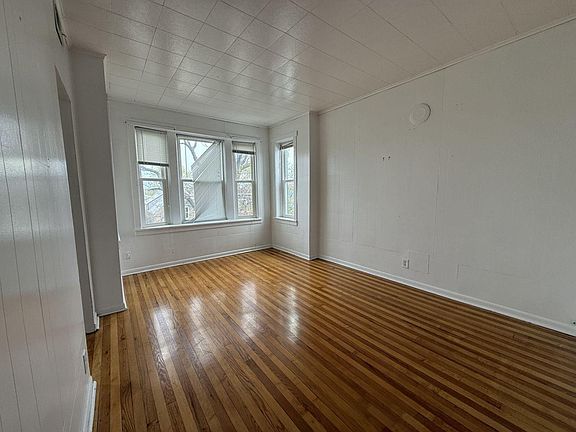 2nd image of 2818 N Mozart St APT 3