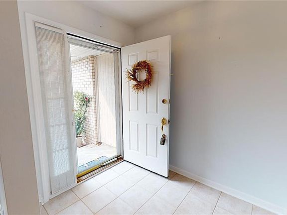 2nd image of 616 Rockway Pl #616