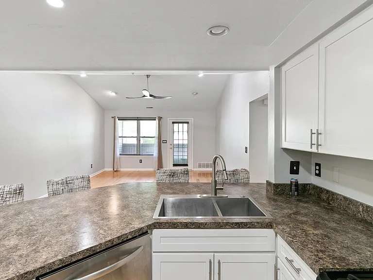 1407 Millbrook Trl — Photo 5