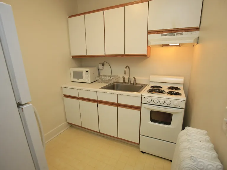602 Monroe St #602-10 — Photo 19