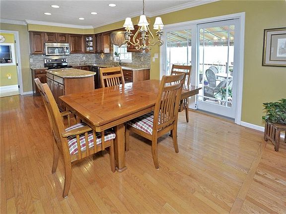 2nd image of 130 Birchwood Way