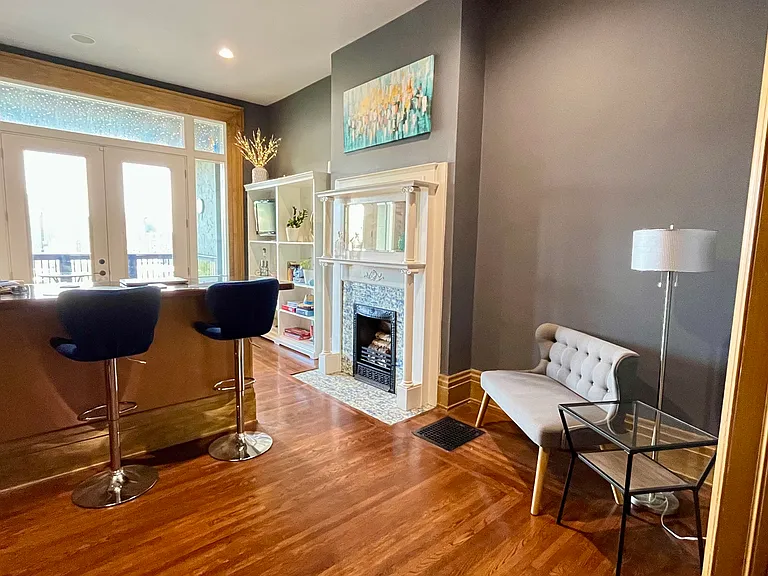 537 Milton St #1 — Photo 6
