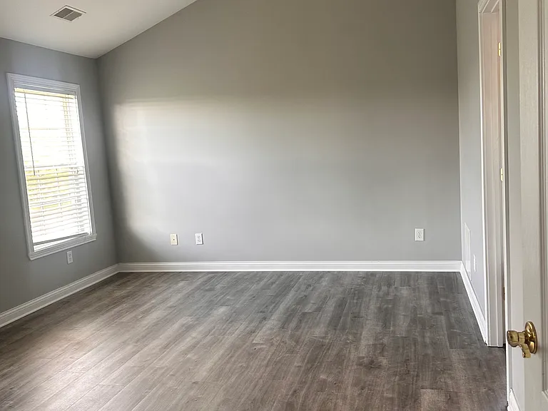 605 Mannington Pl — Photo 37