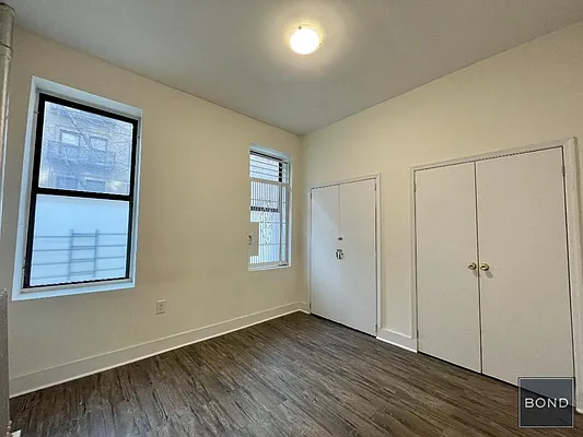 Rented by Bond New York | media 5