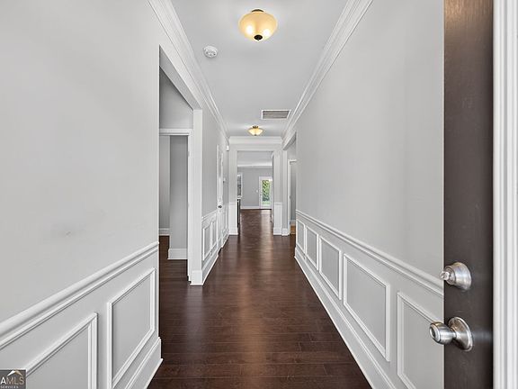 3rd image of 6655 Rivergreen Rd