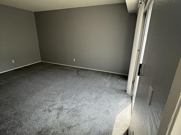 3rd image of 2652 Shadow Hills Dr APT 27