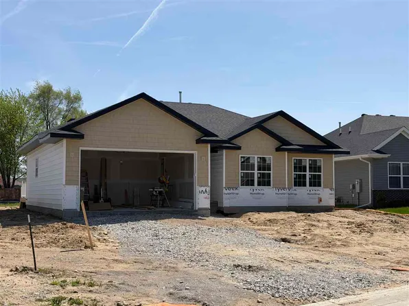 1239 Sand Prairie Dr, Iowa City, IA 52240