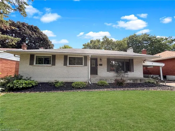 6 Sherry Ln, Brantford, ON N3R 2T2