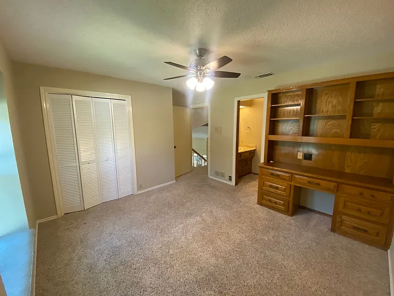 3616 Stagecoach Trl — Photo 32