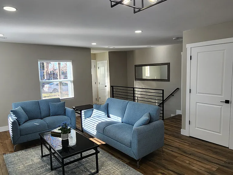 3046 N Saint Paul St — Photo 9