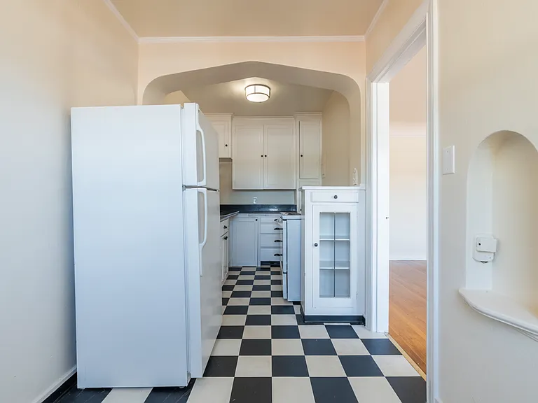 Austin Apartments — Photo 9