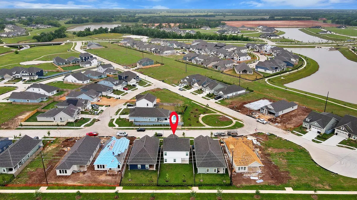 Building Photo - 8038 Wandering Glider Dr