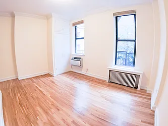 Rented by Urban Real Estate Inc