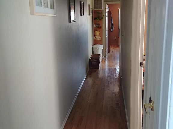 5th image of 636 Laconia Ave
