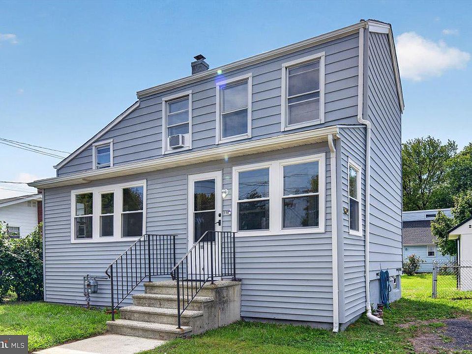 1st image of 119 Smith Ave