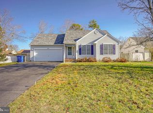 160 Gunwale Rd, Manahawkin, NJ 08050