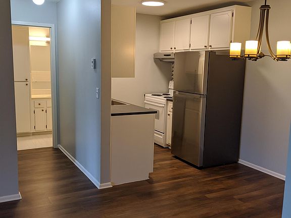 Dining, Kitchen, Hall