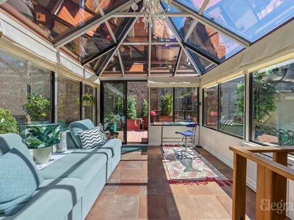 142 West 10th Street image 1 of 25