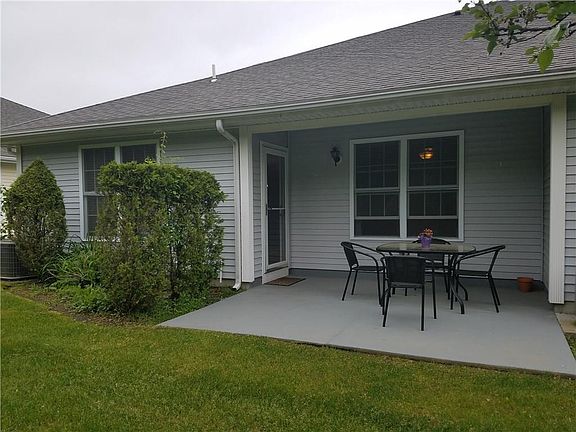 2nd image of 1105 Village Green Cir #1105
