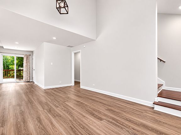 5th image of 404 Keswick Ave