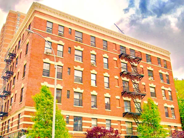 157 Broome Street image 1 of 11