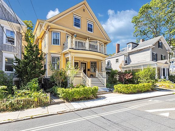 2nd image of 33 Boylston St #1