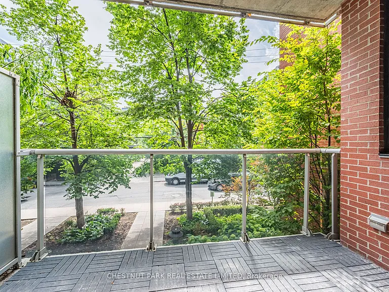 64 Niagara St #221 — Photo 7