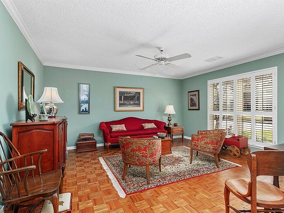 3rd image of 5510 Pine Arbor Dr