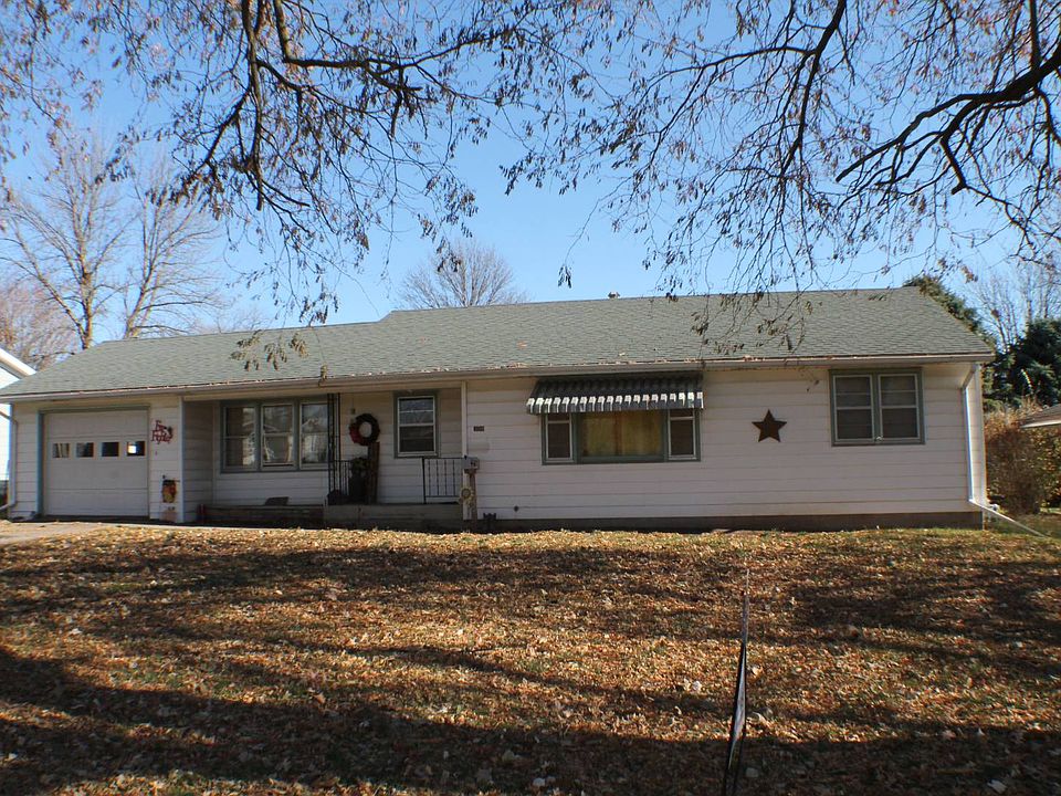 1st image of 309 SE 4th St