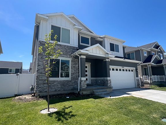 3rd image of 1501 W Holland Dr