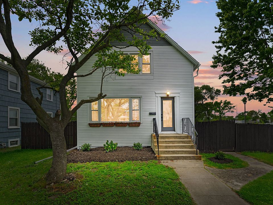 1st image of 1812 S 20th Ave