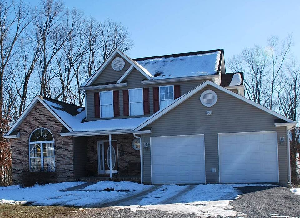1st image of 27 Honey Locust Ln
