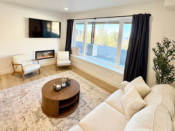 2nd image of 70 E Highway 153 Unit A4