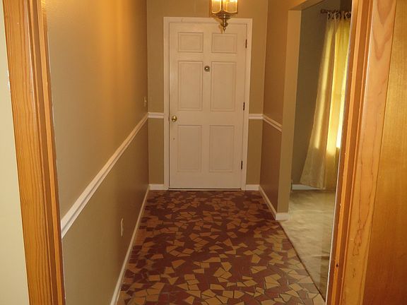 2nd image of 1116 N 6th St