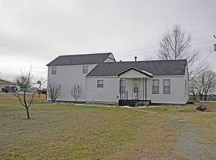 303 Hayes Dr, Wellston, OK 74881