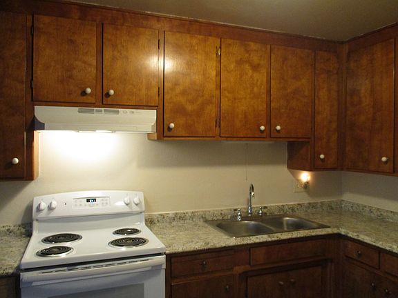 3rd image of 2631 Sierra St #5