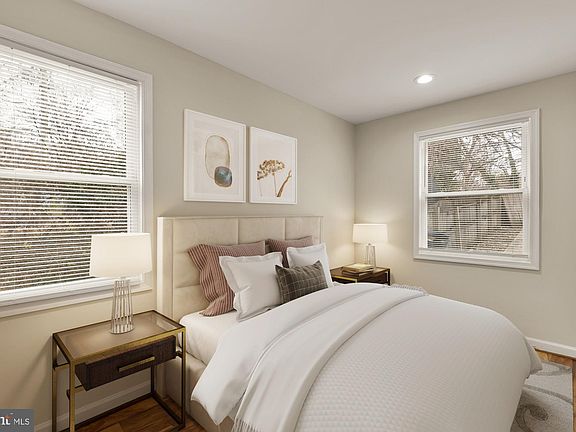 5th image of 4131 Hunt Pl NE #A