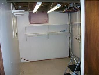 5th image of 9414 Fairwood Dr