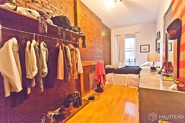 Rented by Halstead Real Estate | media 44