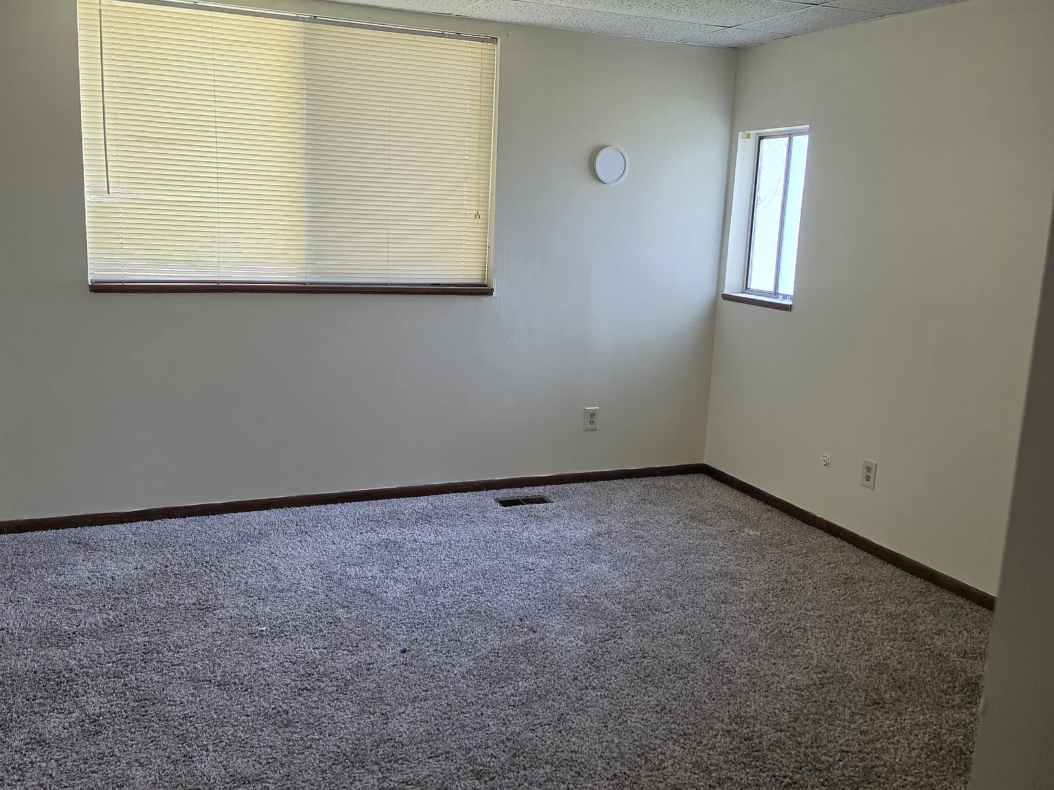 624 E Main St — Photo 4