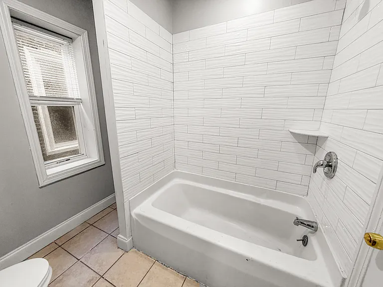 5341 Market St #2 — Photo 8