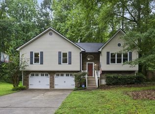 696 Cades Cove Ct, Austell, GA 30106